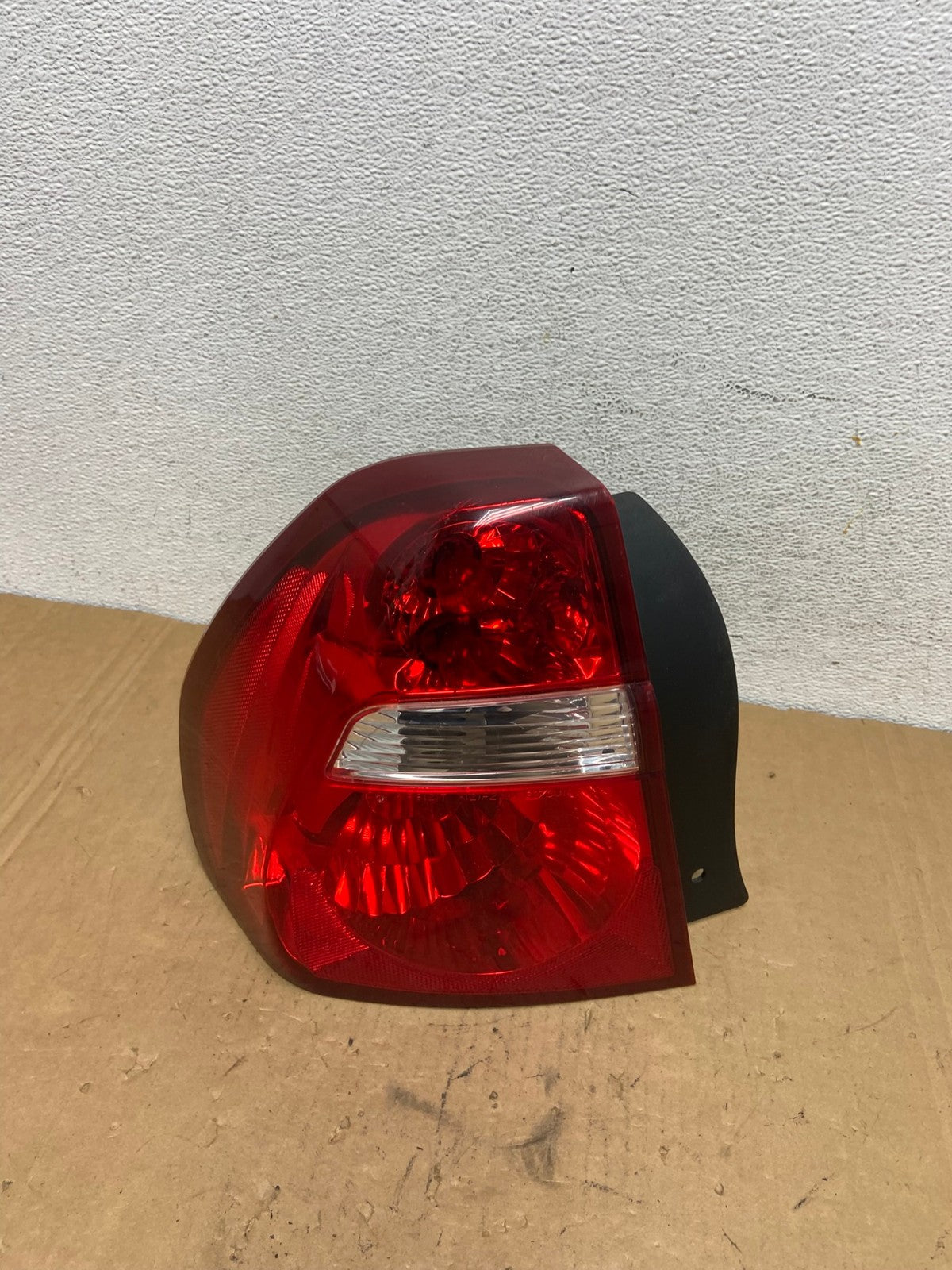 2004 to 2008 Chevrolet Malibu Left Driver Lh Side Tail Light AD2851 LK0