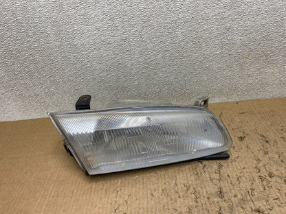 1997 1998 1999 Toyota Camry Right Passenger RH Halogen Headlight W8061 DW0