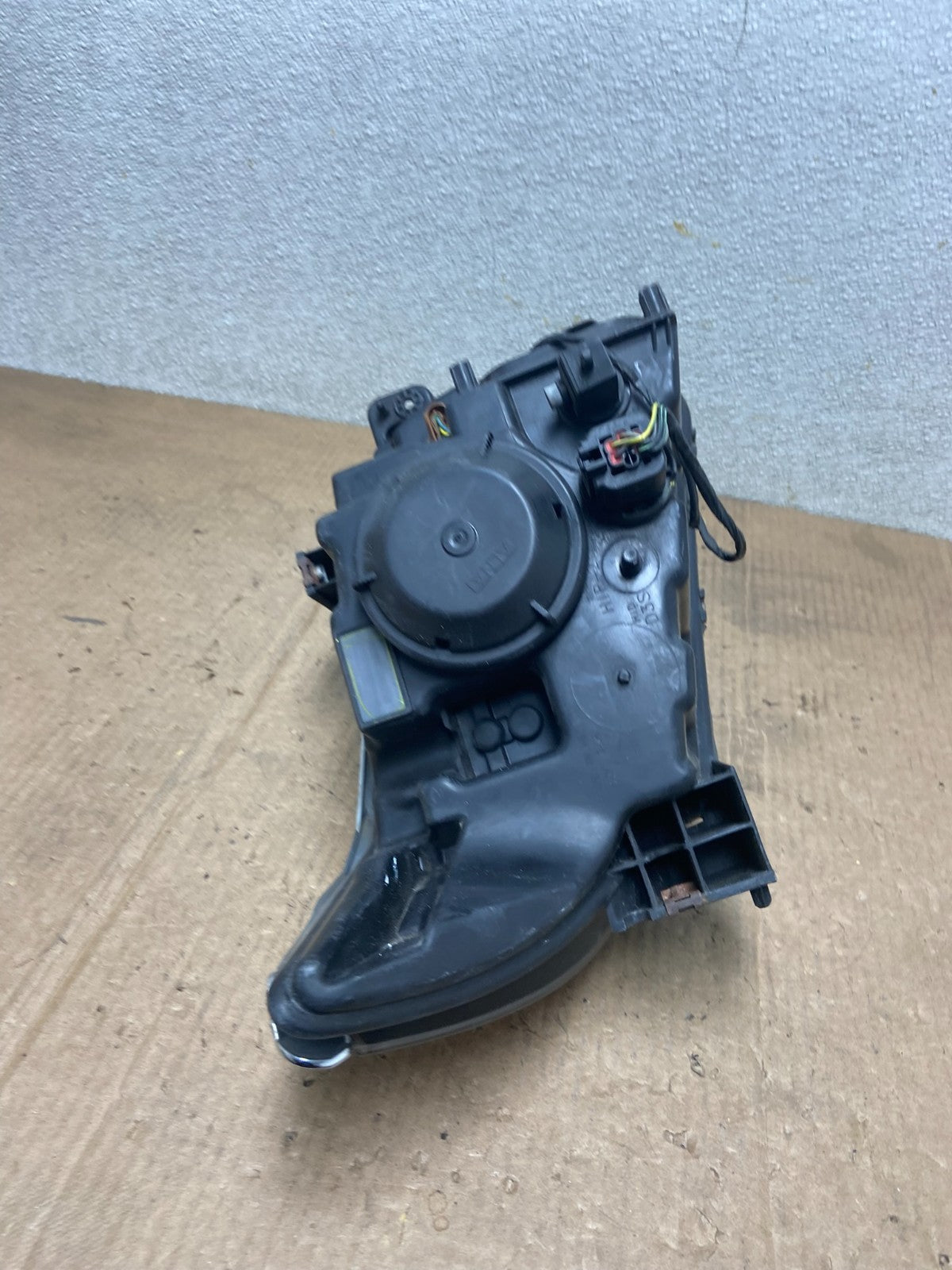 2011 to 2014 Ford Edge Front Left Driver Side Headlight Halogen AA6670 DW8
