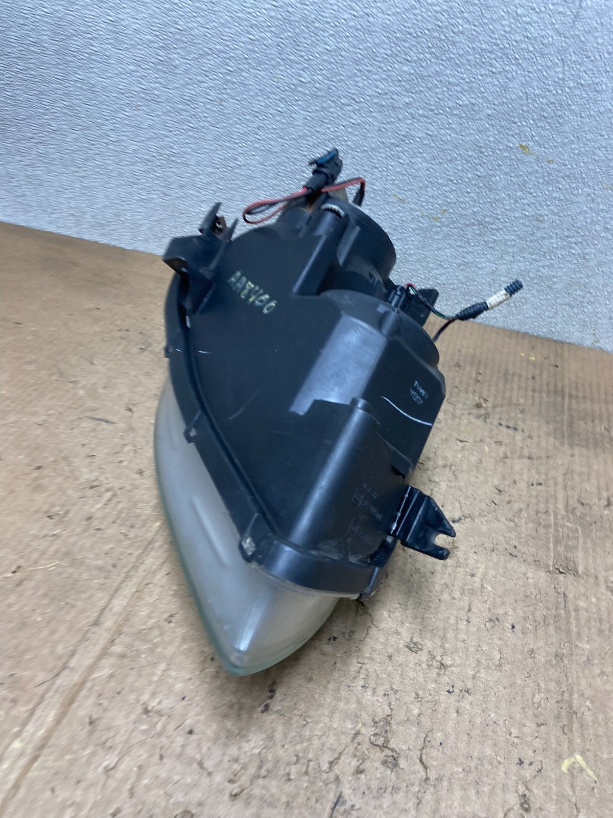 2002 to 2004 Nissan Altima Left Driver LH Side Halogen Headlight OEM AA8400 DW6