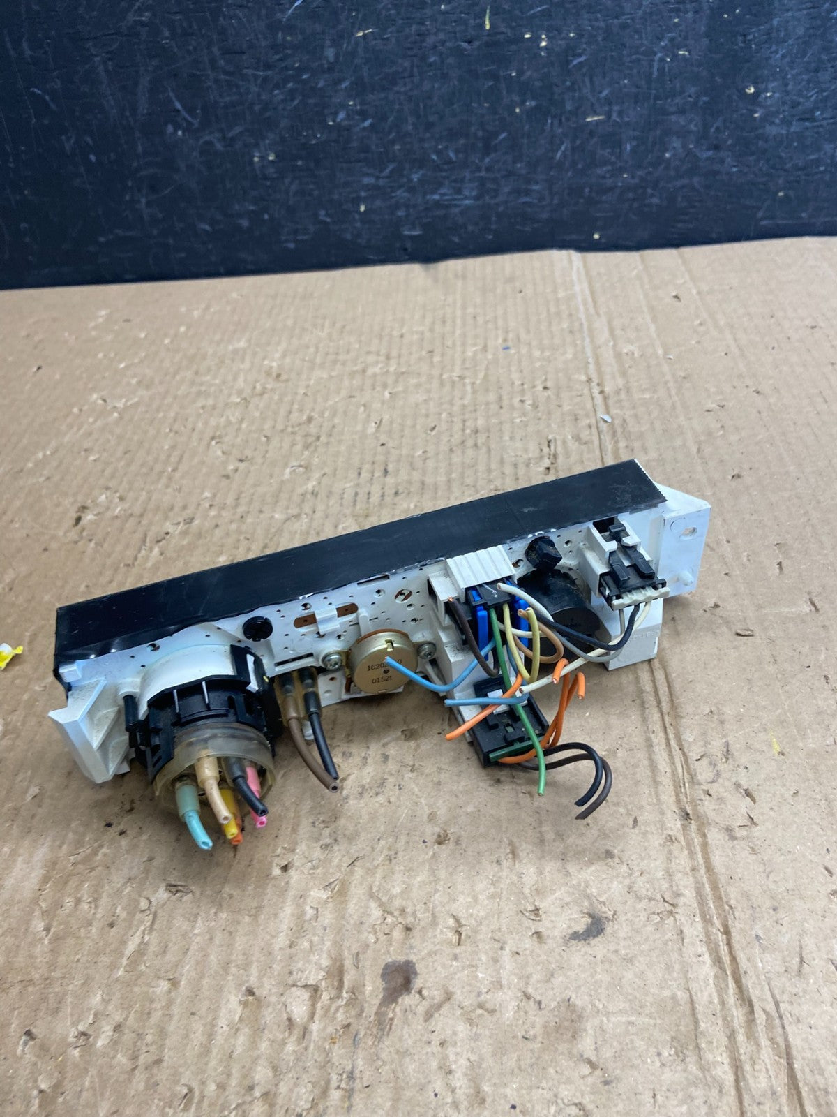 2001 - 2007 GMC Chevrolet Express 1500 Climate Control A/C AE4104 DG3
