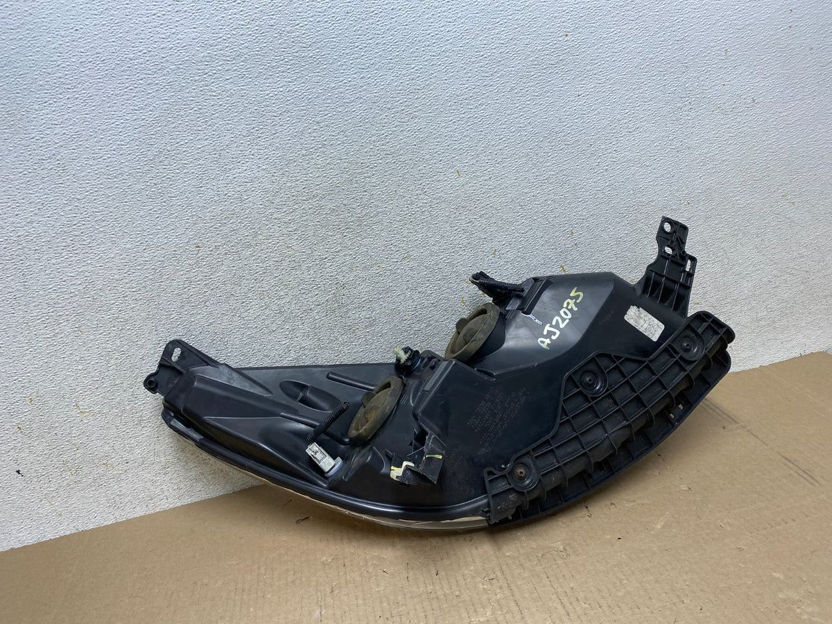 2013 - 2016 Ford Escape Headlight Left Driver Lh Side Halogen AJ2075 DW9