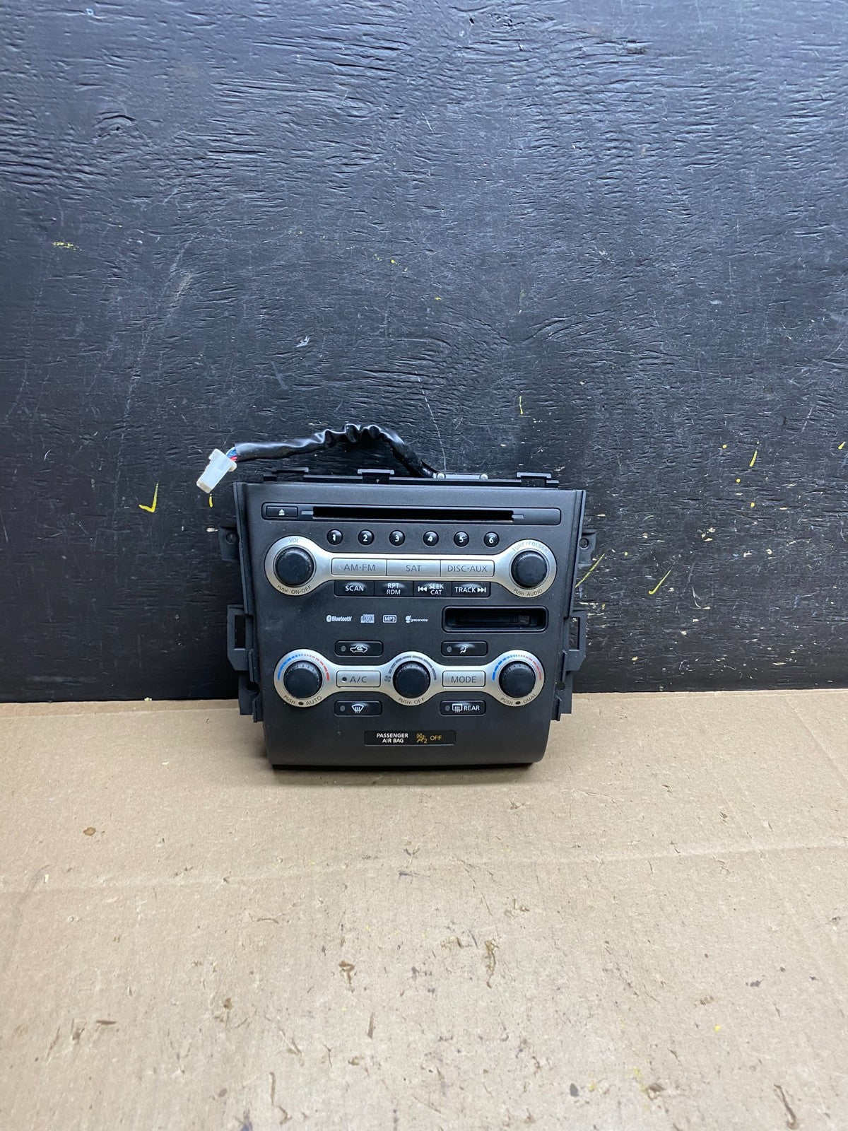 2009 - 2010 Nissan Murano AM FM Radio CD Climate Control Panel u4809 DG0