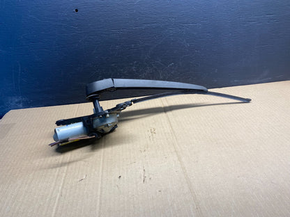 2007 to 2013 BMW X5 E70 Rear Windshield Wiper Motor OEM AC0857  DG1