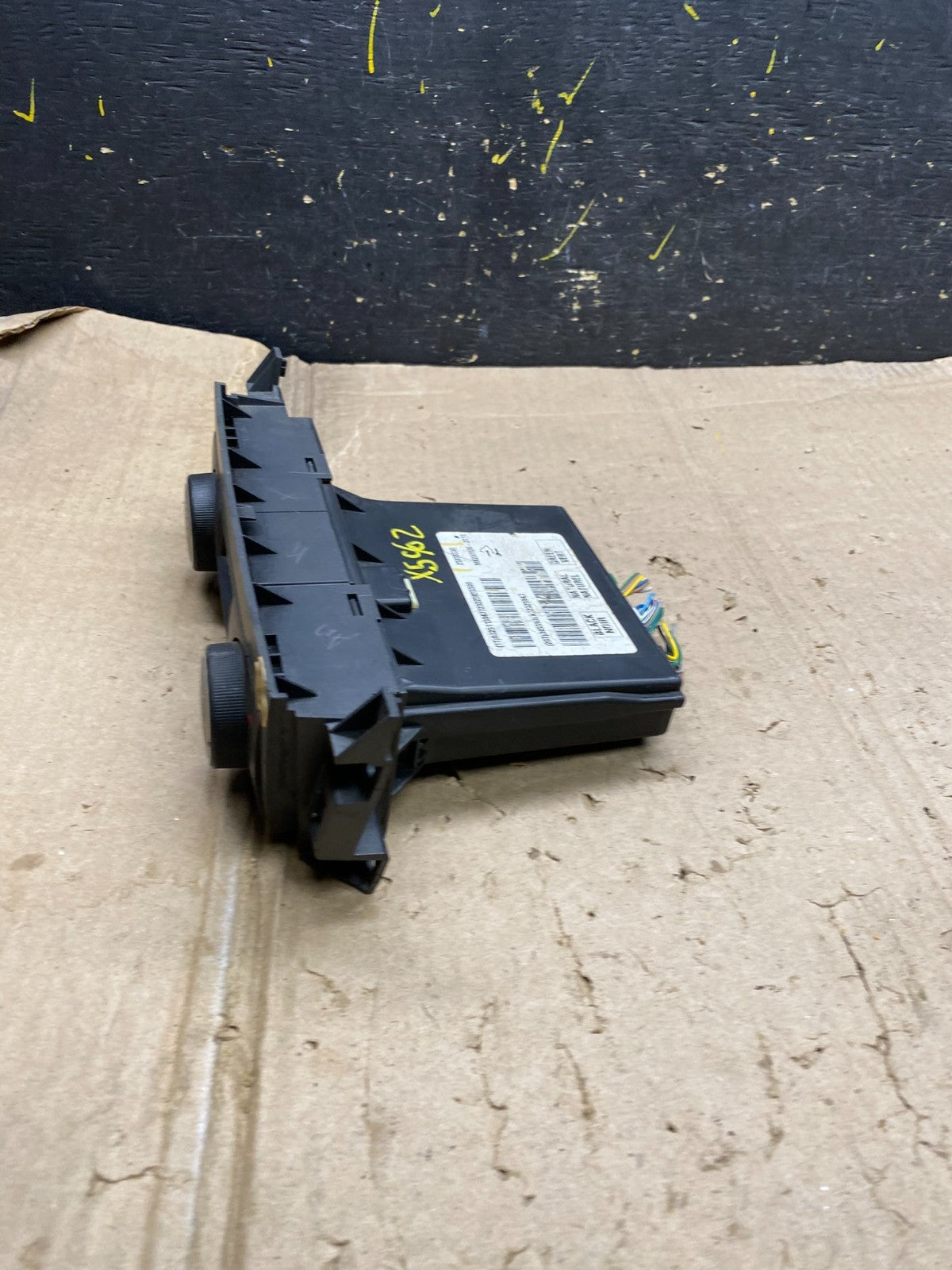 2004 2005 2006 Cadillac SRX AC Heater Climate Control Panel  25855590 X5962 DG2