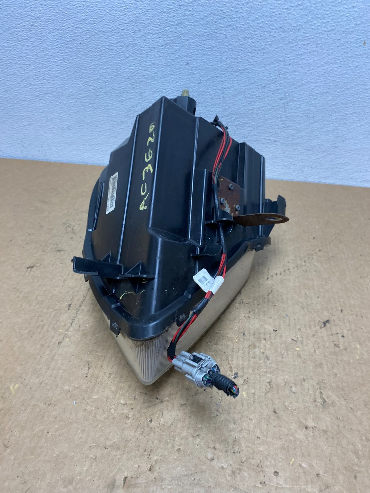 2010 2011 2012 Nissan Sentra Halogen Right Passenger RH Side Headlight AC3620 DW9