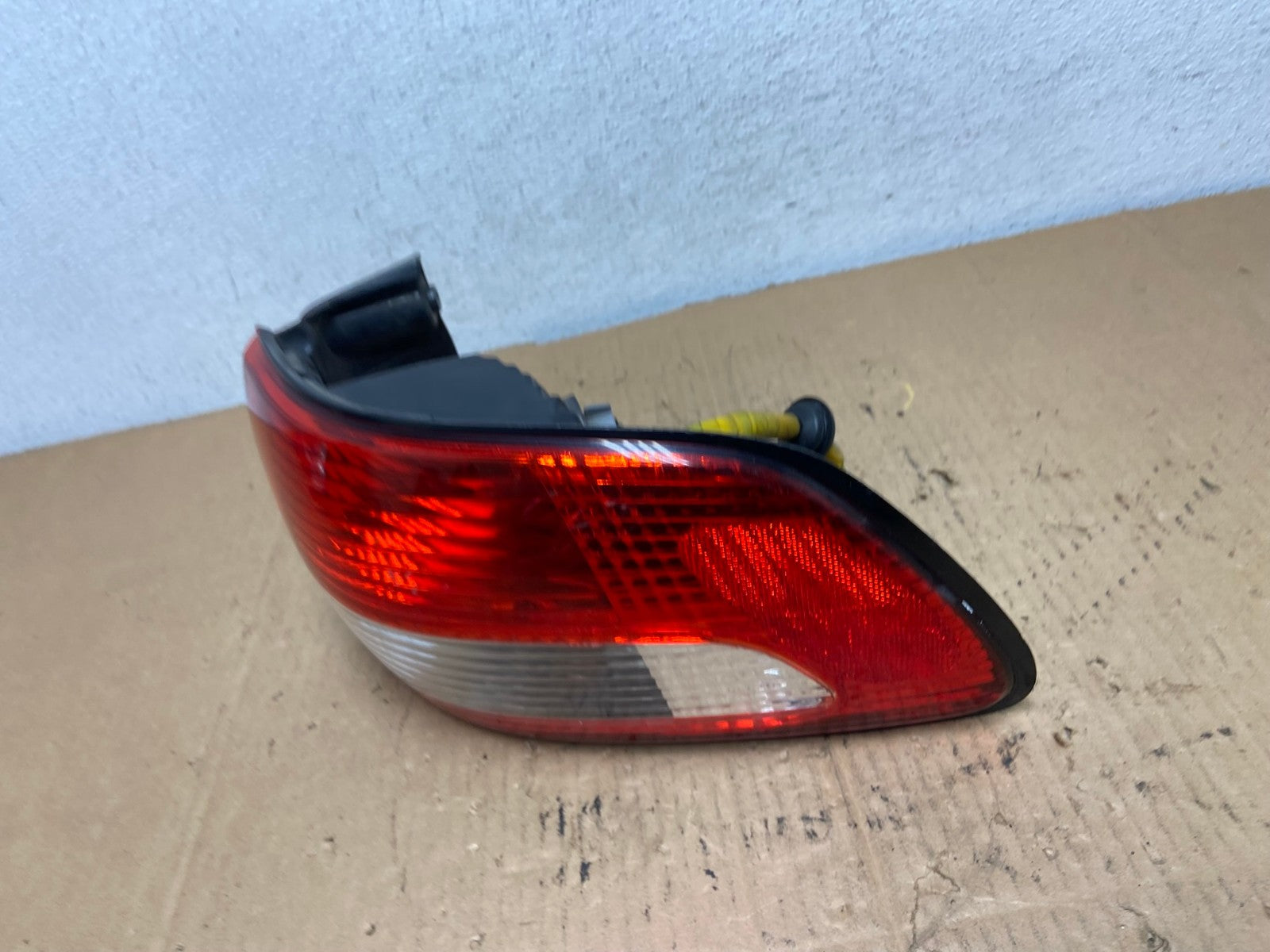 2001 2002 2003 Toyota Sienna Right Passenger Rh Side Tail Light AD1163 LK1