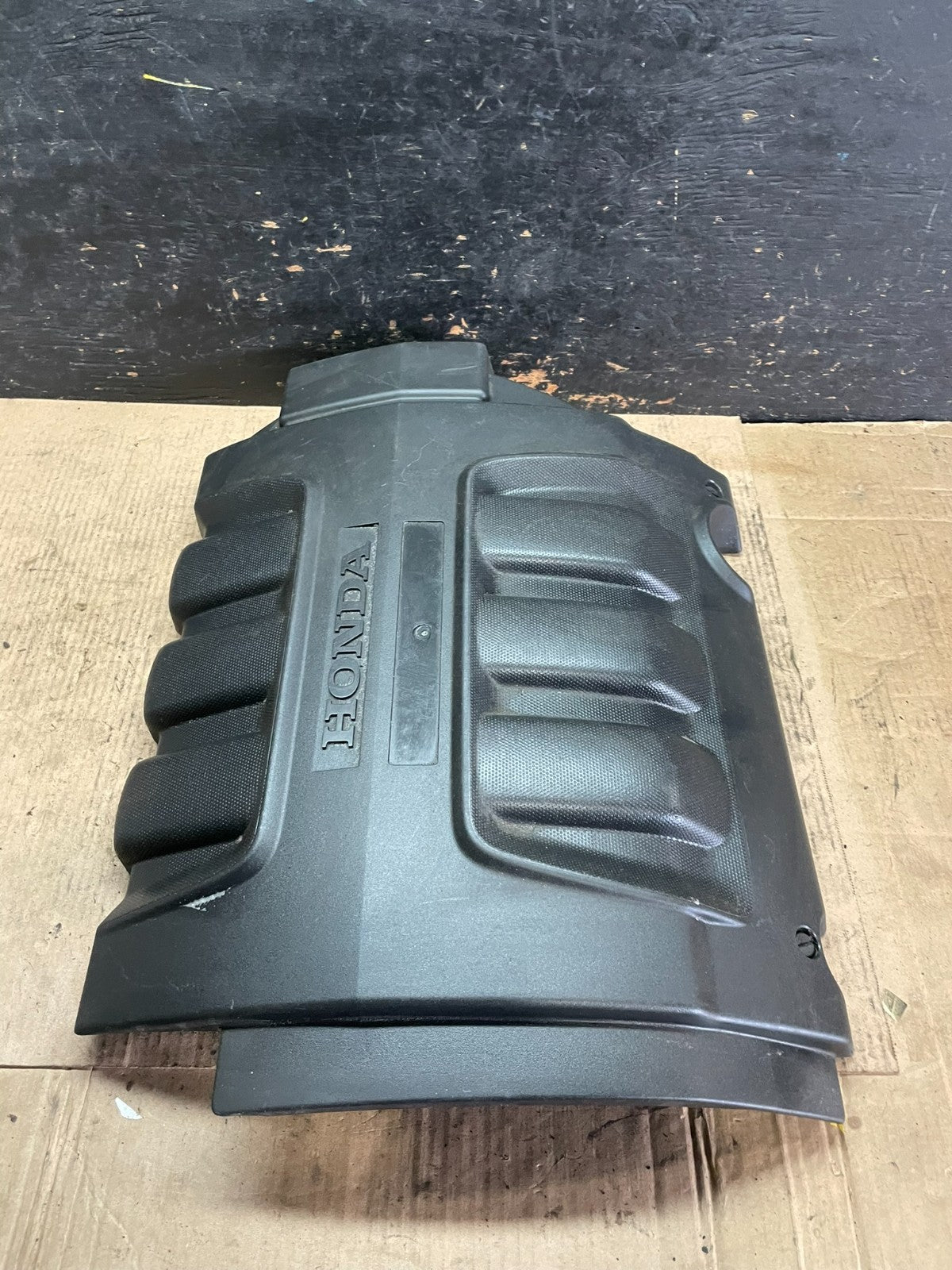 2005 to 2007 Honda Odyssey Black Engine Cover OEM T0275 DG3