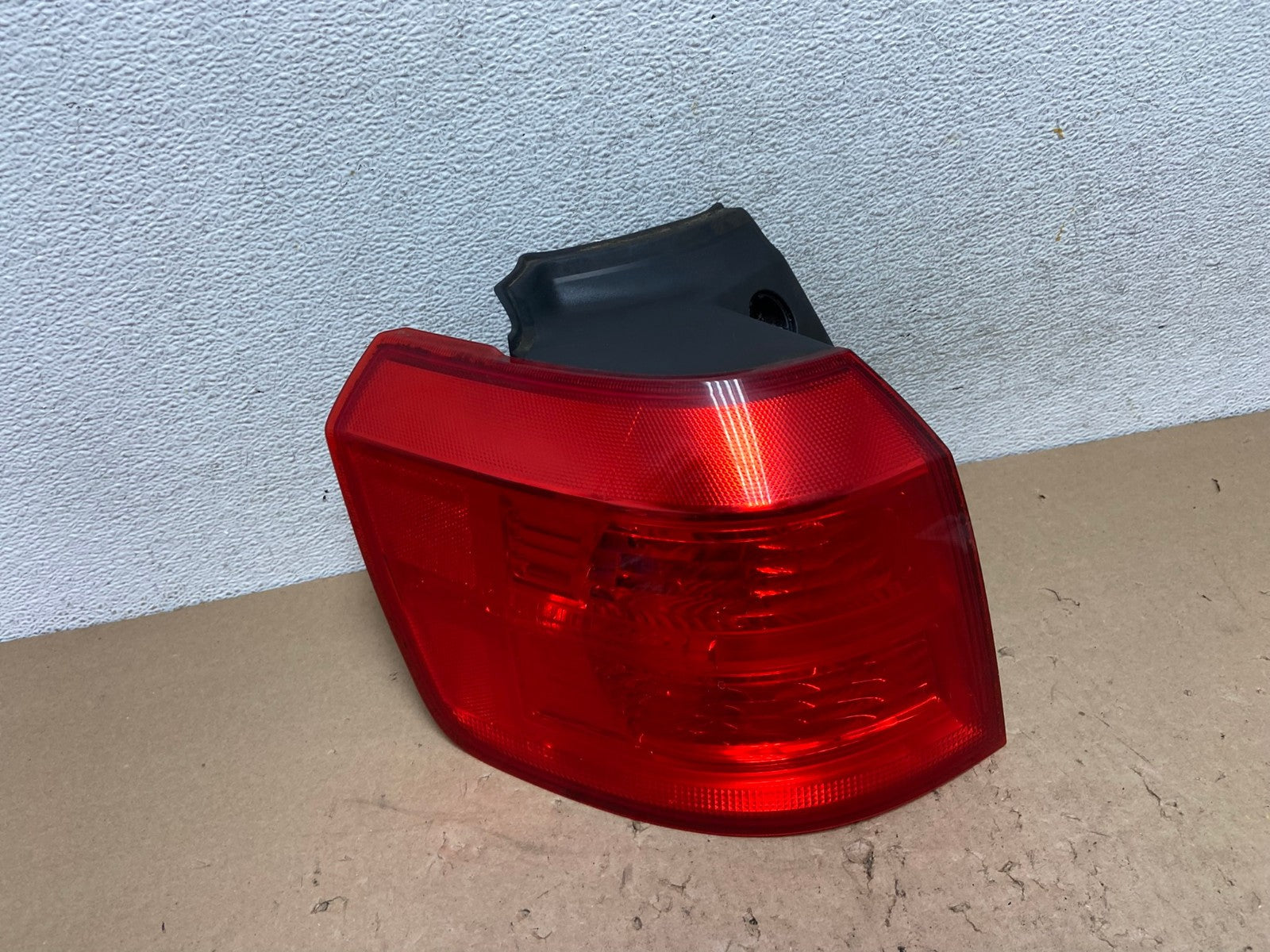 2010 to 2017 GMC Terrain Halogen Tail Light Left Driver Lh Side AG4427 LK0
