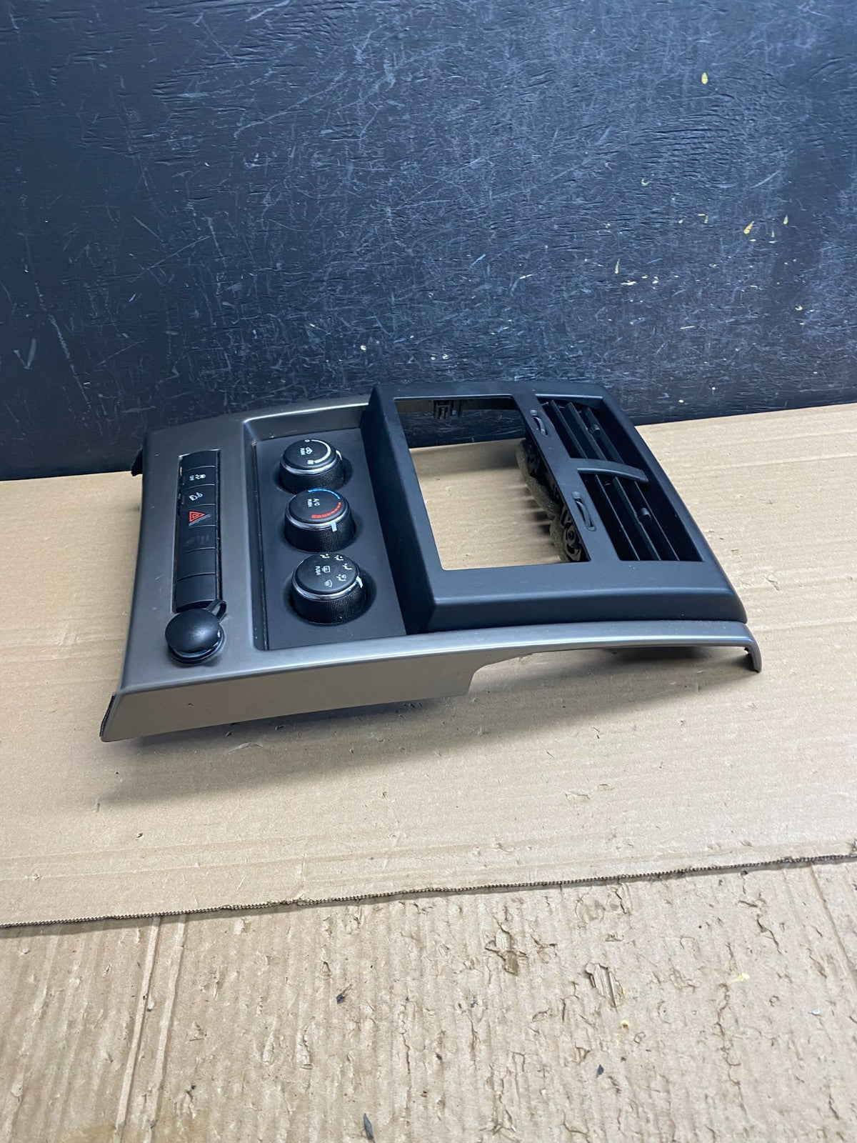 2008 to 2012 Jeep Liberty Dash Climate Temperature Control Radio Bezel AG0114 DG3