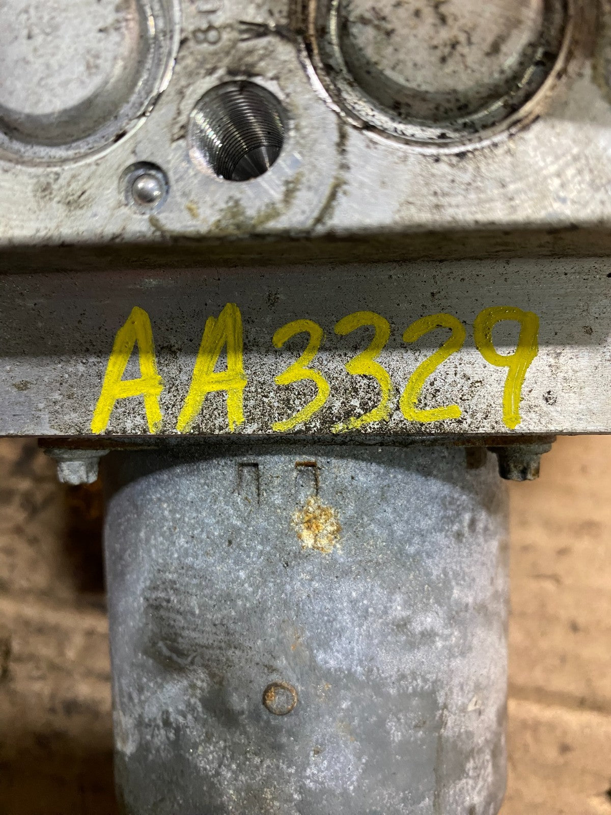 2006 to 2009 Mercedes E350 ABS Anti Lock Brake Pump A2114311912 aa3329 DG7