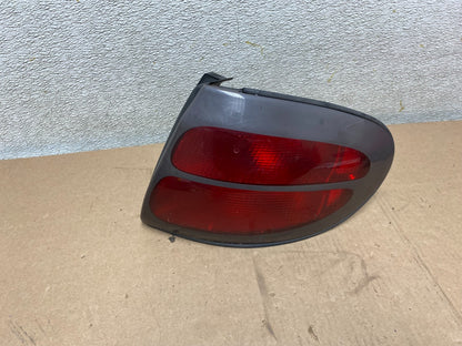 1998 - 1999 Ford Taurus Wagon Right Passenger RH Side Tail Light S2099 DW0