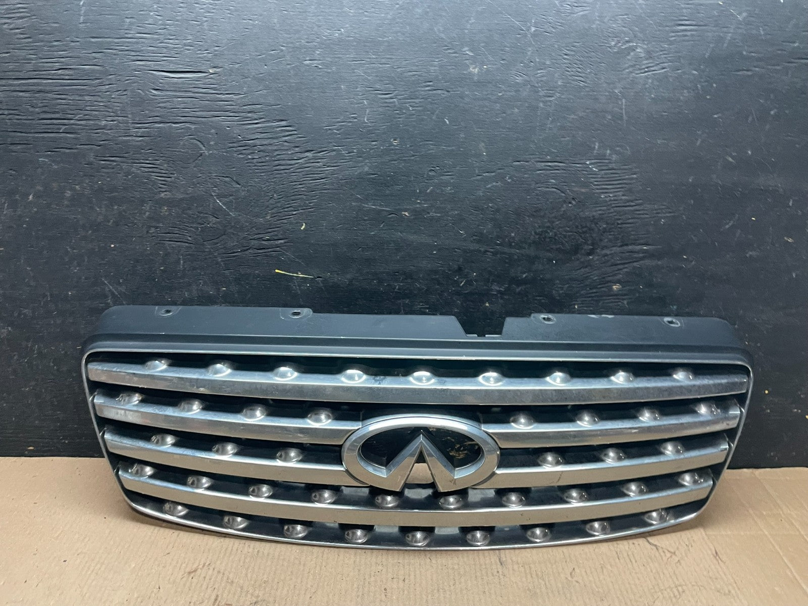 2003 2004 2005 Infiniti FX35 Grill Grille W/ Emblem T0456 DG0