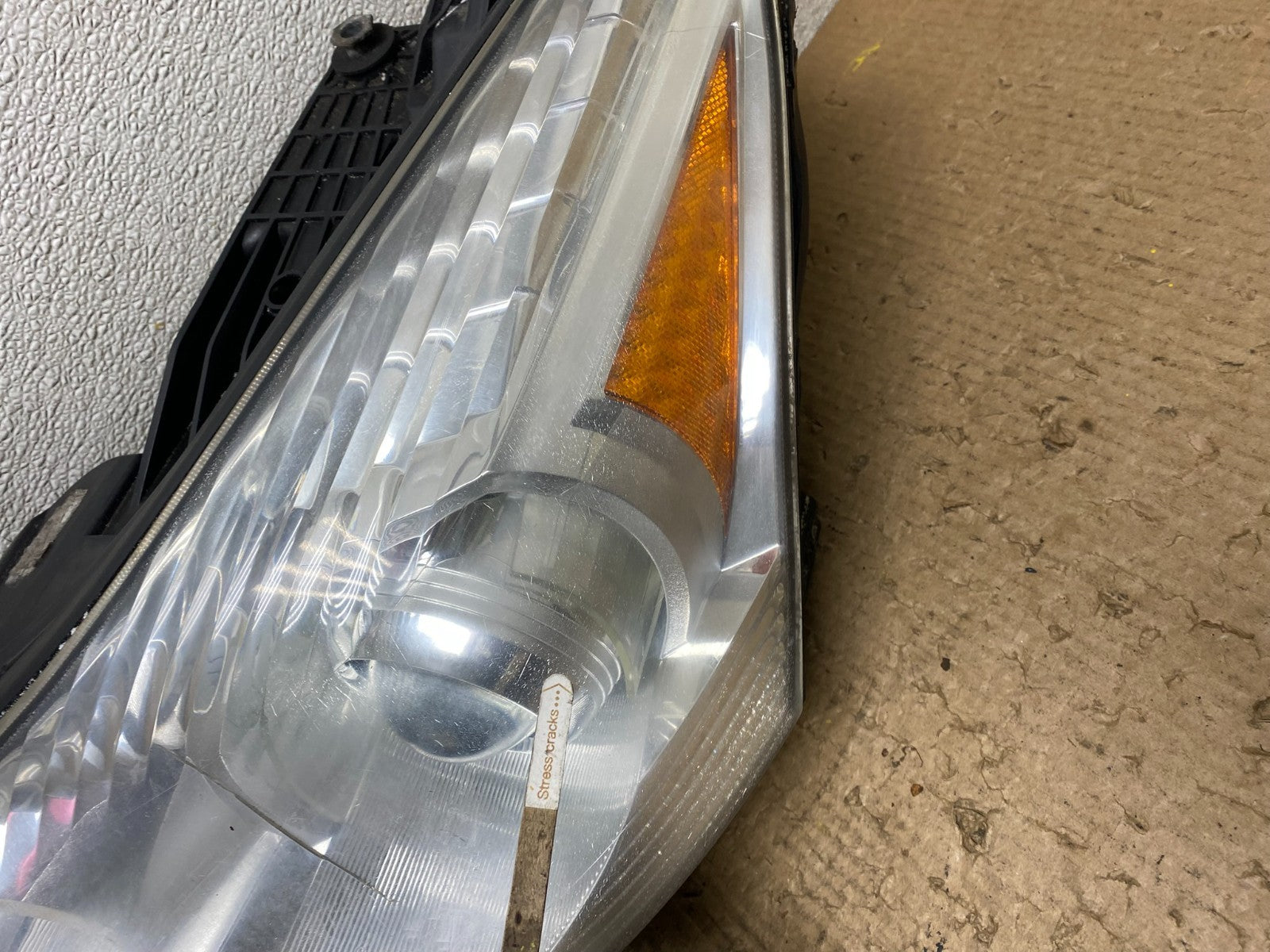 2009 to 2012 Chevrolet Traverse Projector Left Driver Lh Side Headlight W7671 DW7