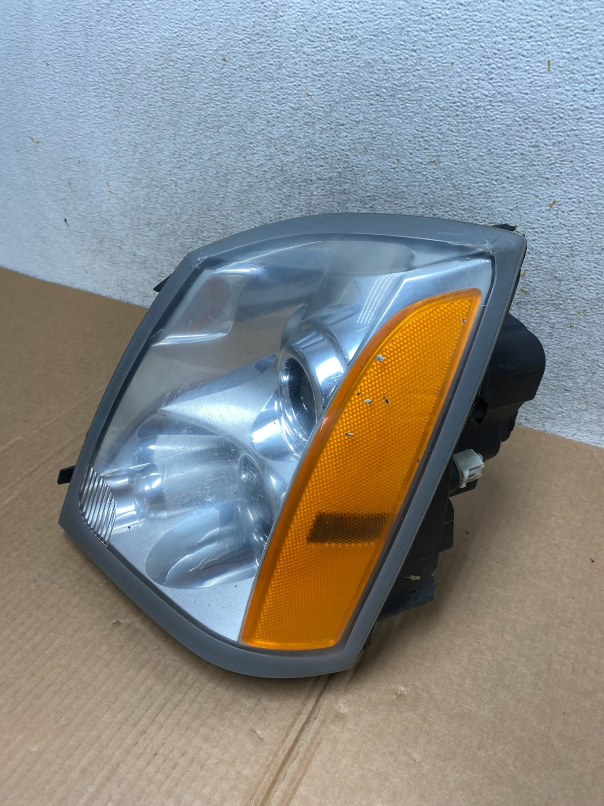 2004 to 2009 Cadillac SRX Left Driver Side Halogen Headlight DEPO AI3748 DW1