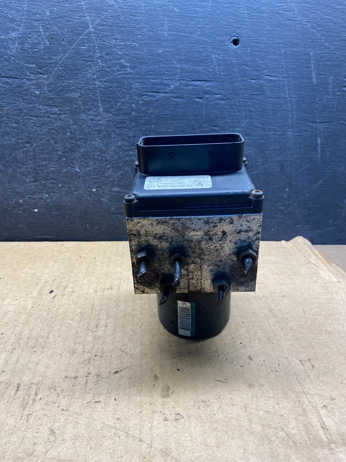 2005 2006 2007 Ford F250 F350 SD ABS Anti Lock Brake Pump Module AH7222 DW1