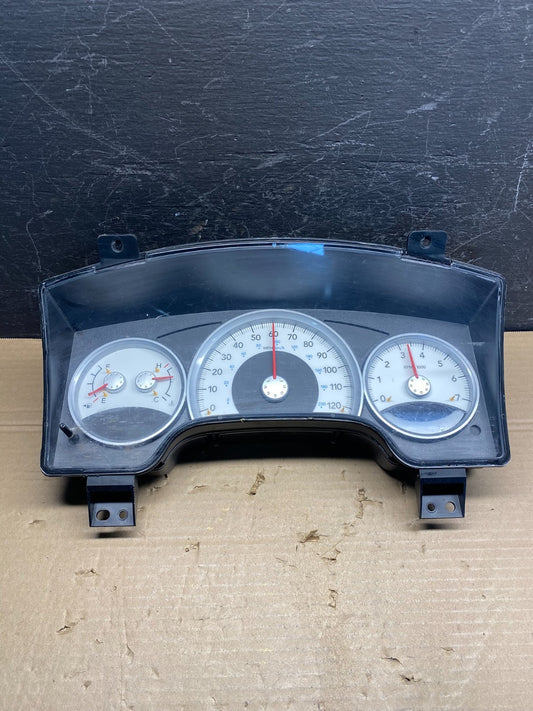 2006 Dodge Durango Speedometer Instrument Cluster Gauge AD9533 DG0