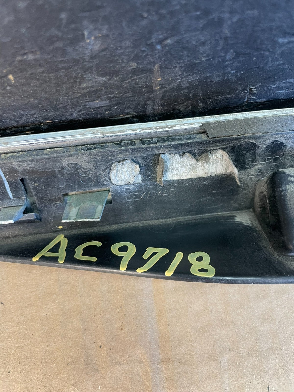 2011-2014 Ford Explorer Rear Tailgate Gate Trim Molding With Camera OE AC9718 DG5
