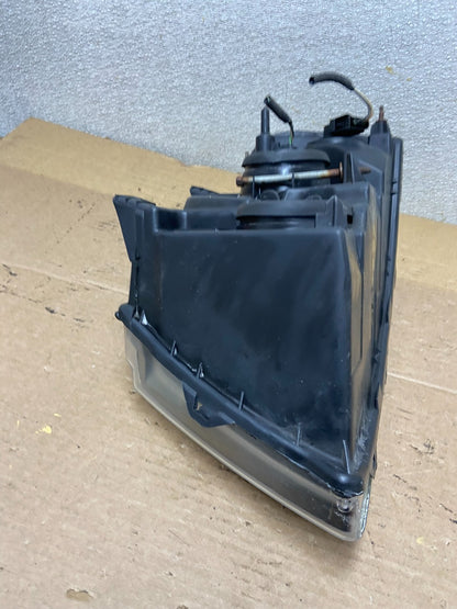 2003 - 2006 Ford Expedition Right Passenger Side Headlight Halogen Oem AB5277 DW8