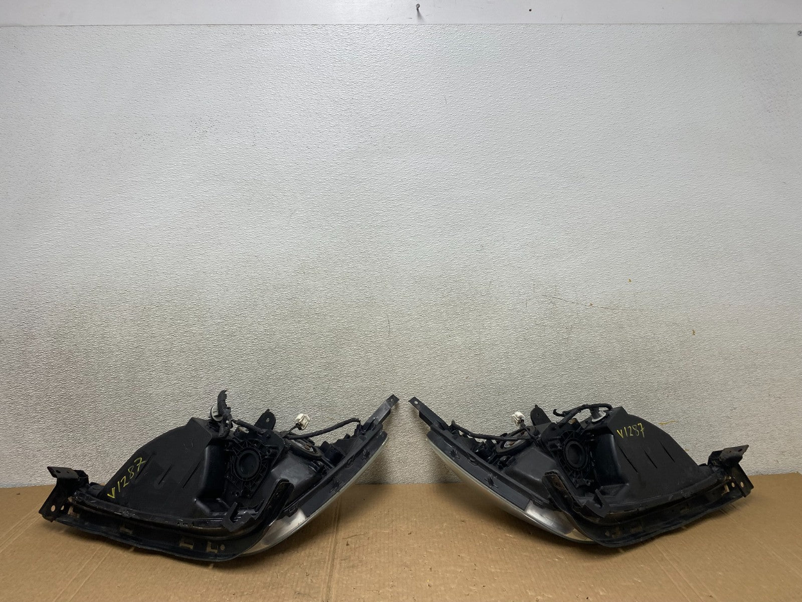 2005 2006 2007 Honda Odyssey Left+Right Set Halogen Headlights V1287 DW10