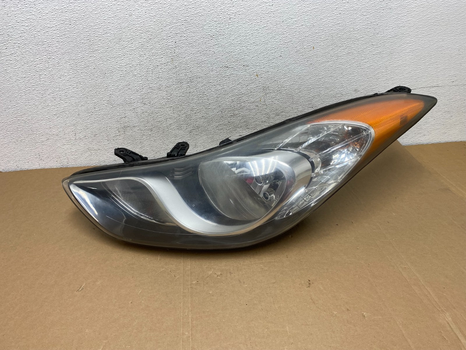 2011 2012 2013 Hyundai Elantra Left Driver Lh Halogen Headlight AD7872 DW0