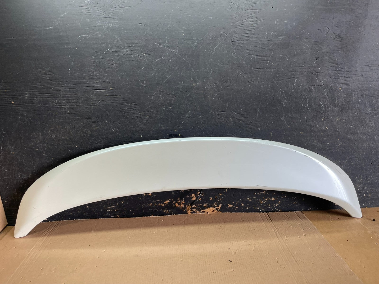 2002 to 2004 Infiniti i35 Rear Tailgate Liftgate Spoiler Wing W/ Light AA19390