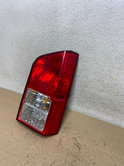 2005 to 2012 Nissan Pathfinder Right Passenger RH Side Tail Light AI2479 LK1