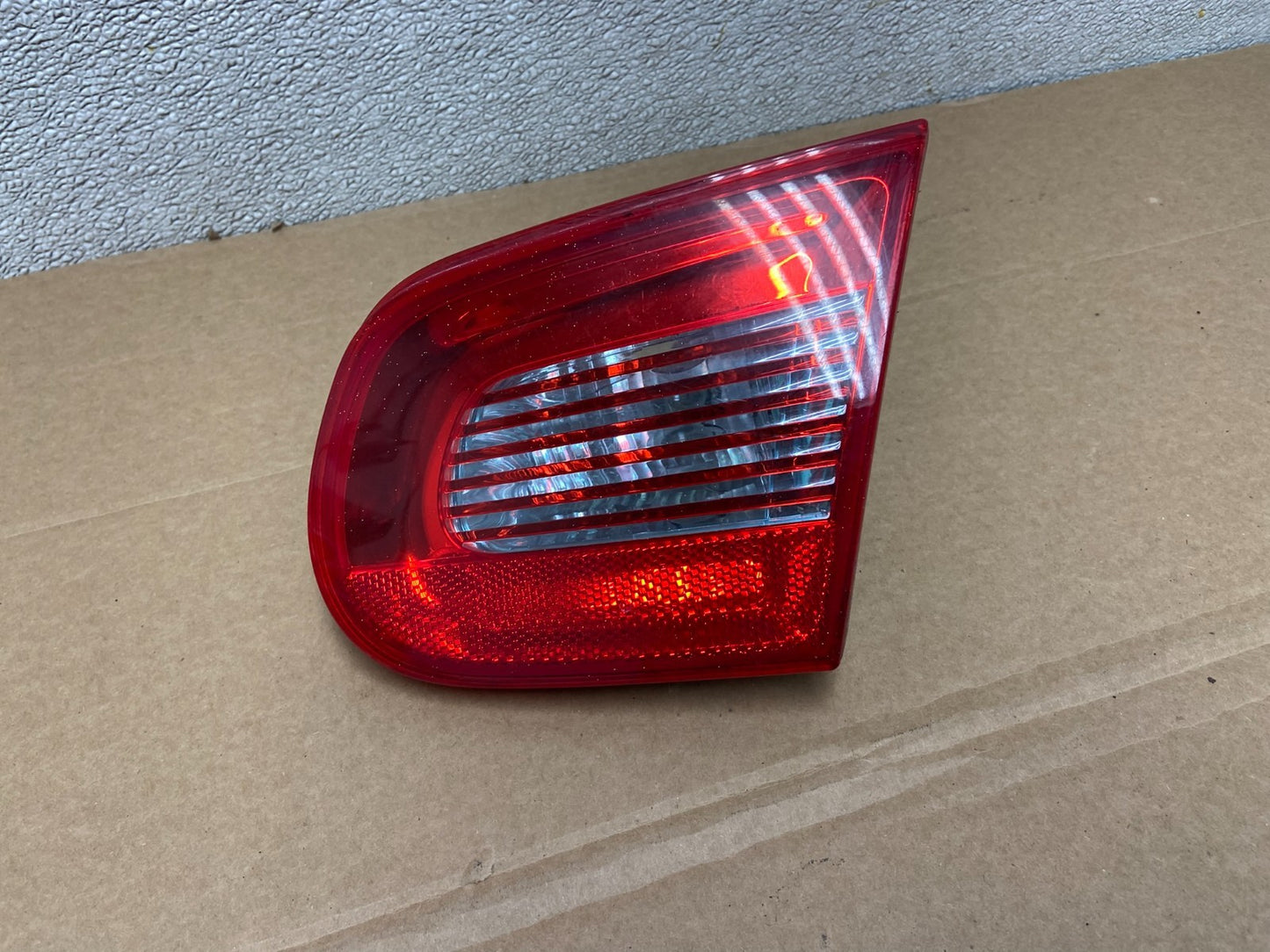 2007 2008 2009 2011 Volkswagen Eos Right Passenger  Tail Light inner  AB3415 LK0