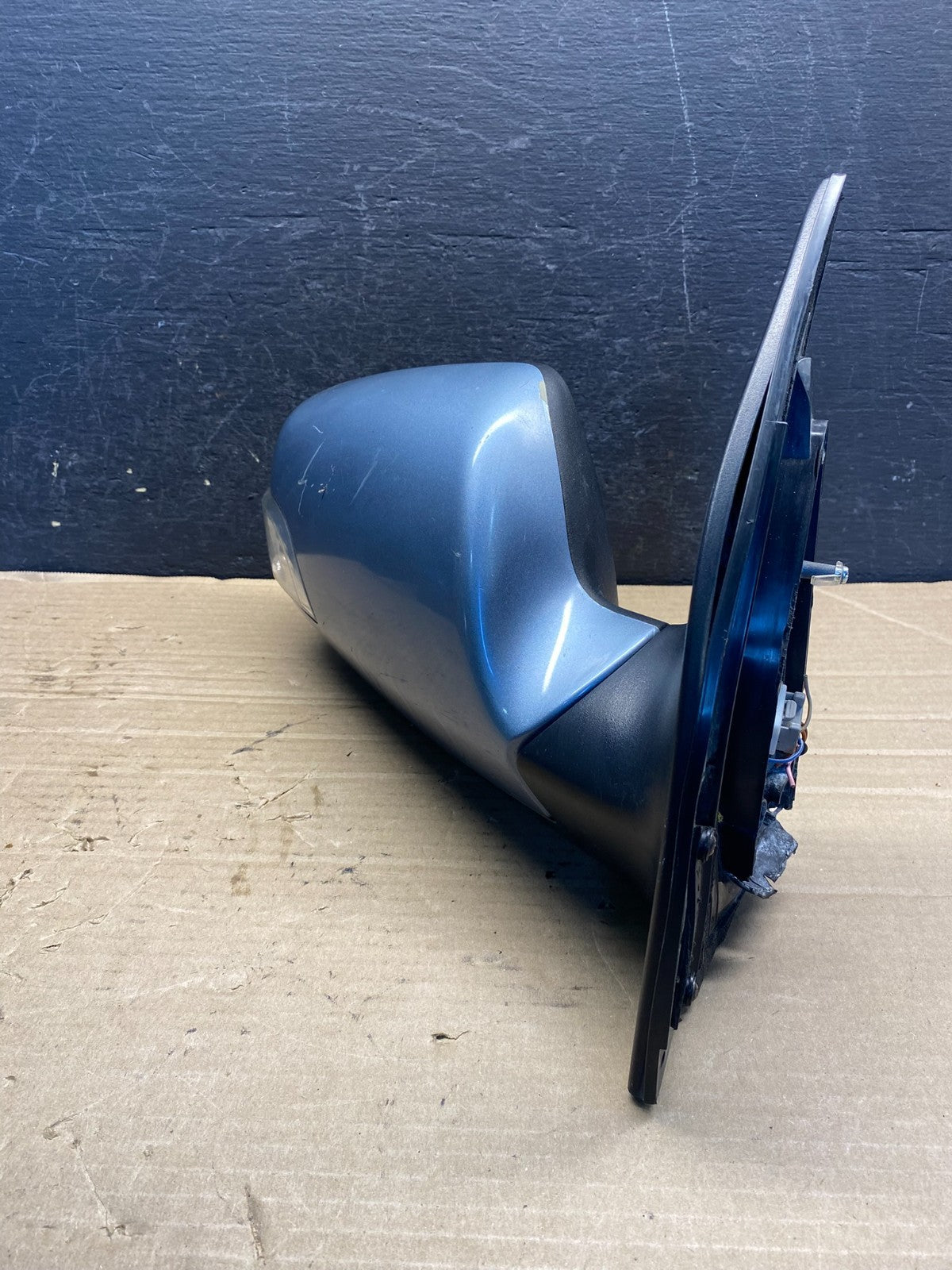 2011 to 2014 Kia Sedona Right Passenger RH Side Door Mirror AF0070 DW2