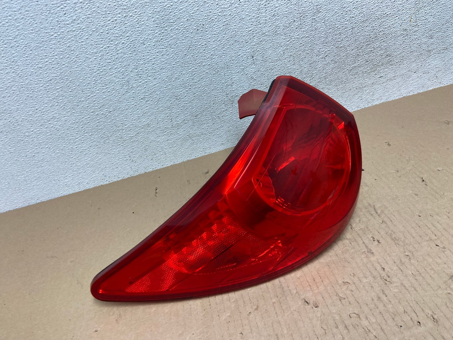 2009 2010 2011 2012 Chevrolet Traverse Left Driver LH Tail Light AE7307 LK2