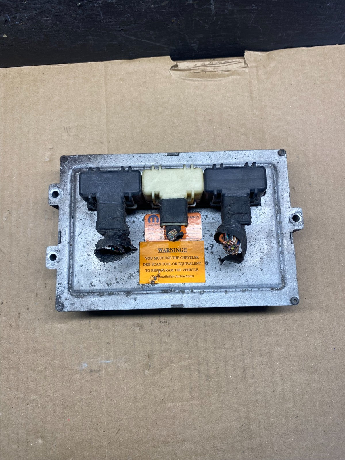 2002 Dodge Durango 4.7L Engine Computer Module ECU PCM AF8996 DG0
