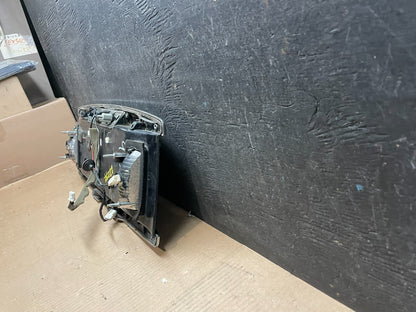 2004 to 2007 Infiniti QX56 License Plate Bracket With Camera L9220 DG9