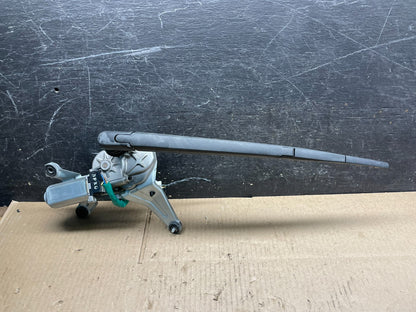 2007 - 2010 Hyundai Santa Fe Rear Glass Windshield Wiper Motor V8832 DG0