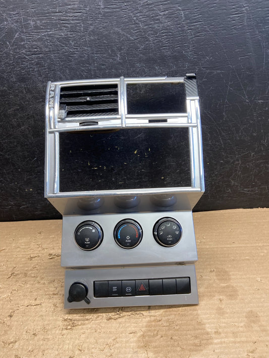 2007 to 2012 Dodge Nitro Dash Climate Temperature Control Radio Bezel ah1186 DG0