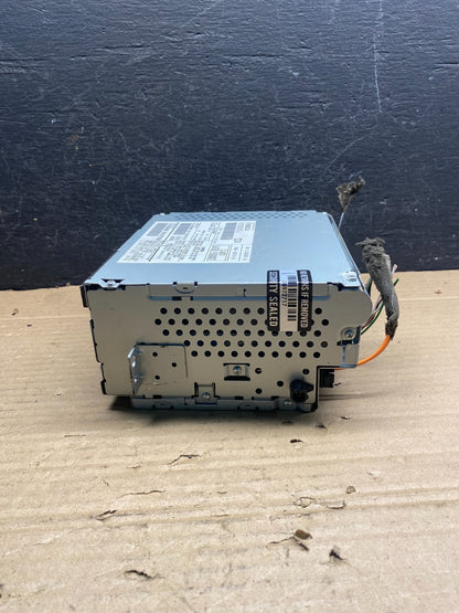2008 to 2011 Volvo V70 CD Player Radio Head Unit ad9487 DG1