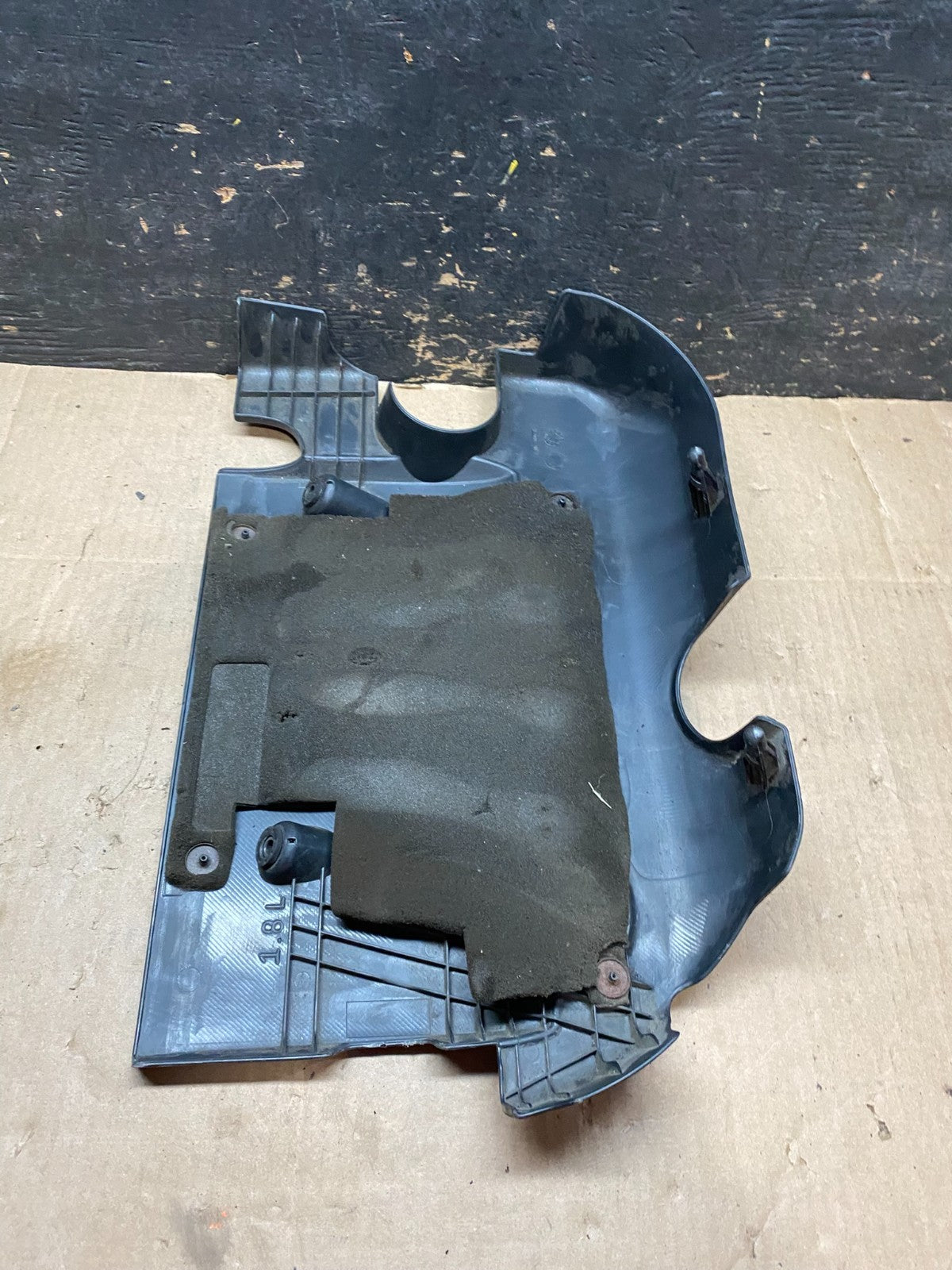 2007 to 2012 Nissan Versa Engine Motor Cover U6302 DG6