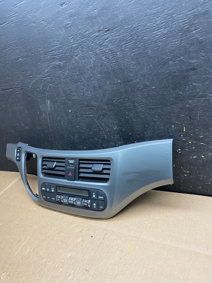 2005 to 2010 Honda Odyssey Radio Climate Control Dash Trim Bezel t4462 DG2