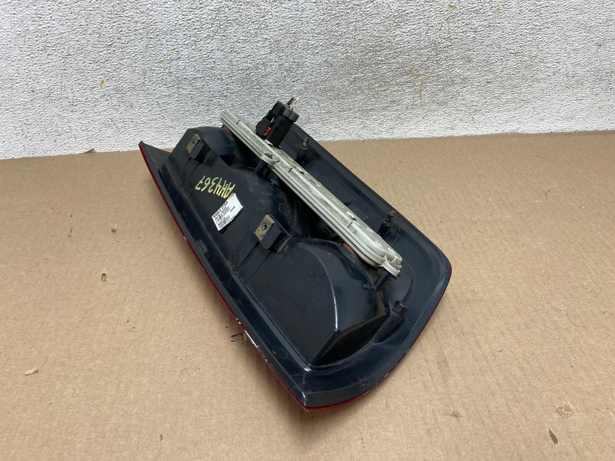 2002 to 2006 Dodge Ram 1500 Right passenger Rh side Tail Light AH4367 LK4