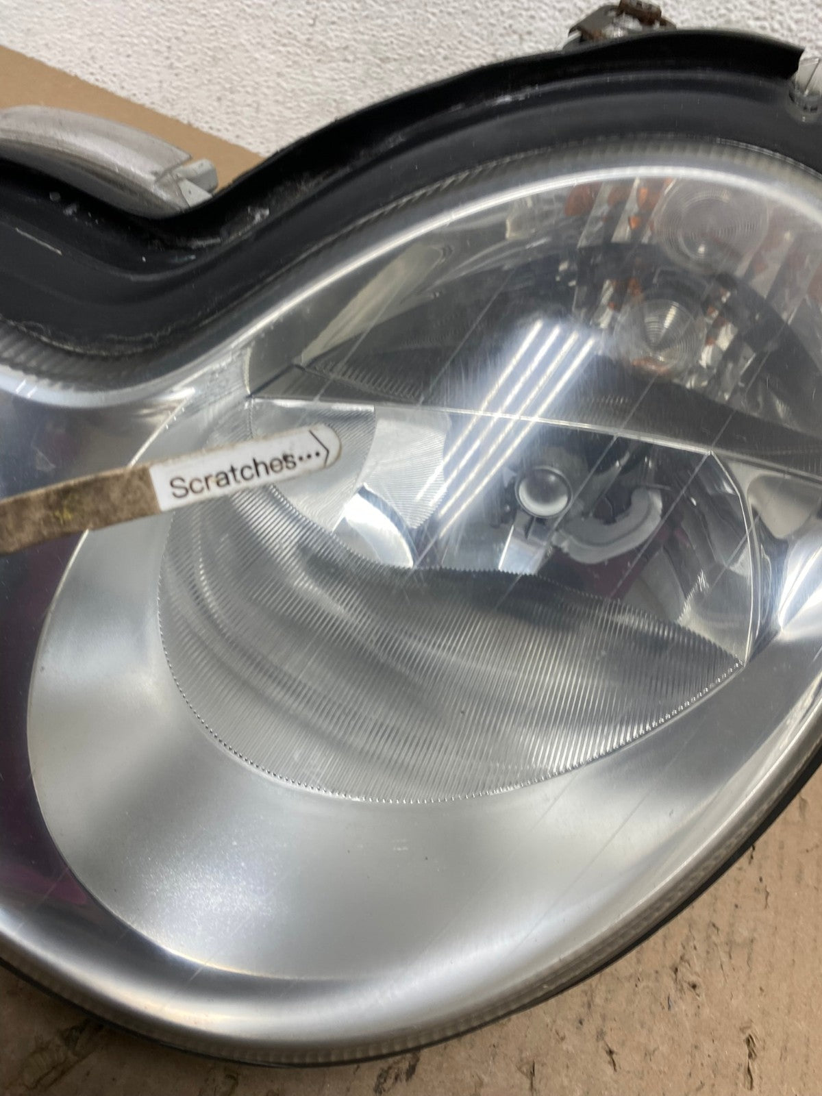 2005 to 2007 Mercedes-Benz C-Class Left LH Side Headlight AE8789 LK3