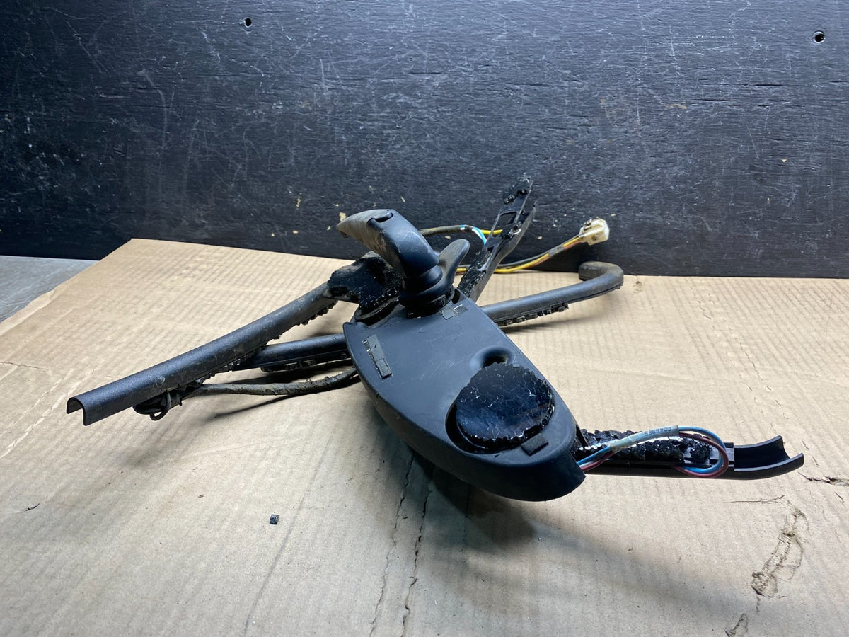 2011-2013 Jeep Grand Cherokee Tailgate Back Door Rear Wiper Motor Wiper AJ0010 D2