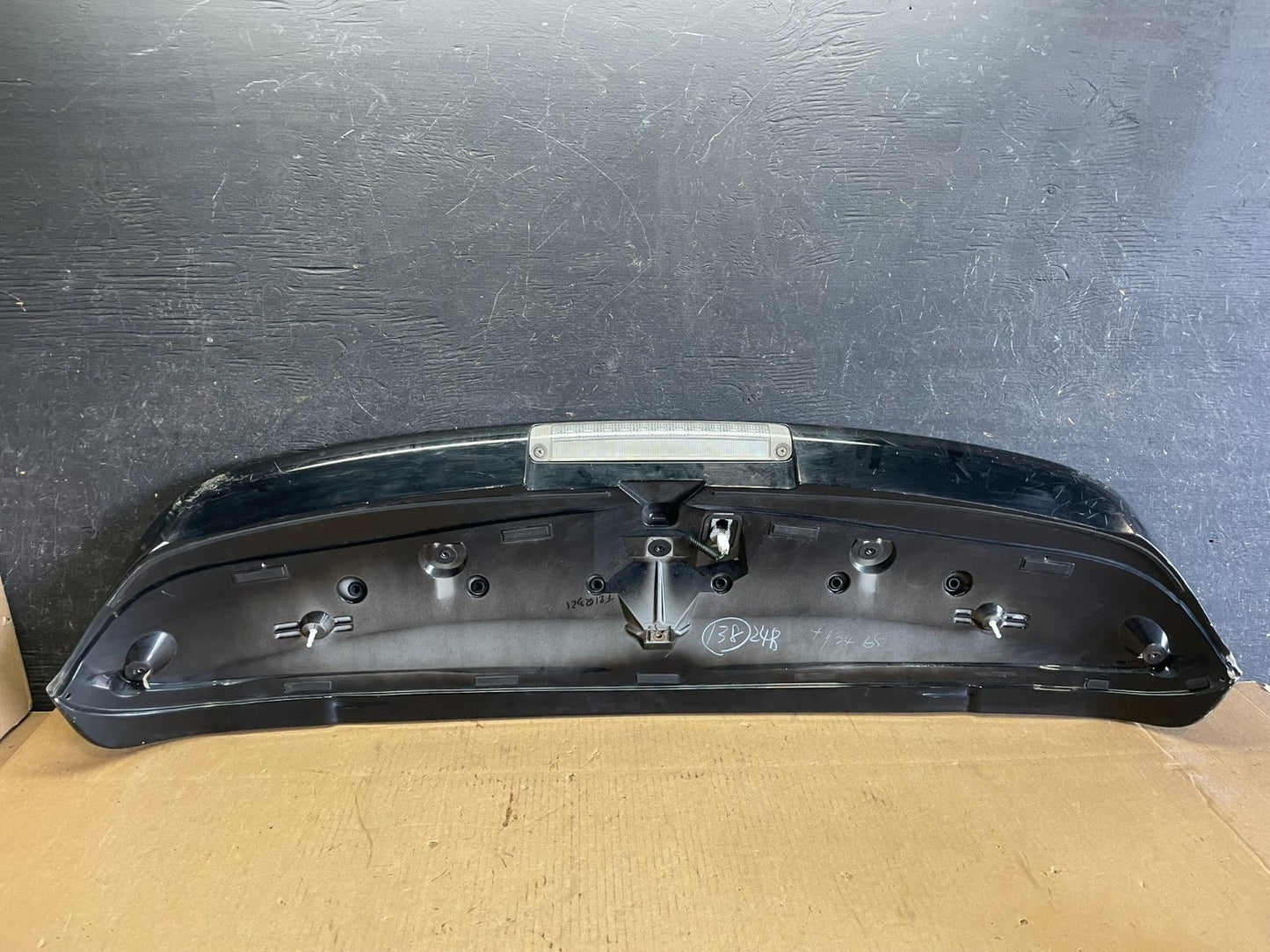 2004-2009 Lexus RX330 RX350  Rear Trunk Tail Gate Lift Gate Spoiler OEM z8258 DG9