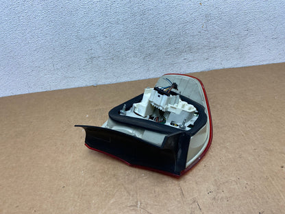 2009 2010 BMW 328i 3 Series Right Passenger RH Side Tail Light AD6137 LK4