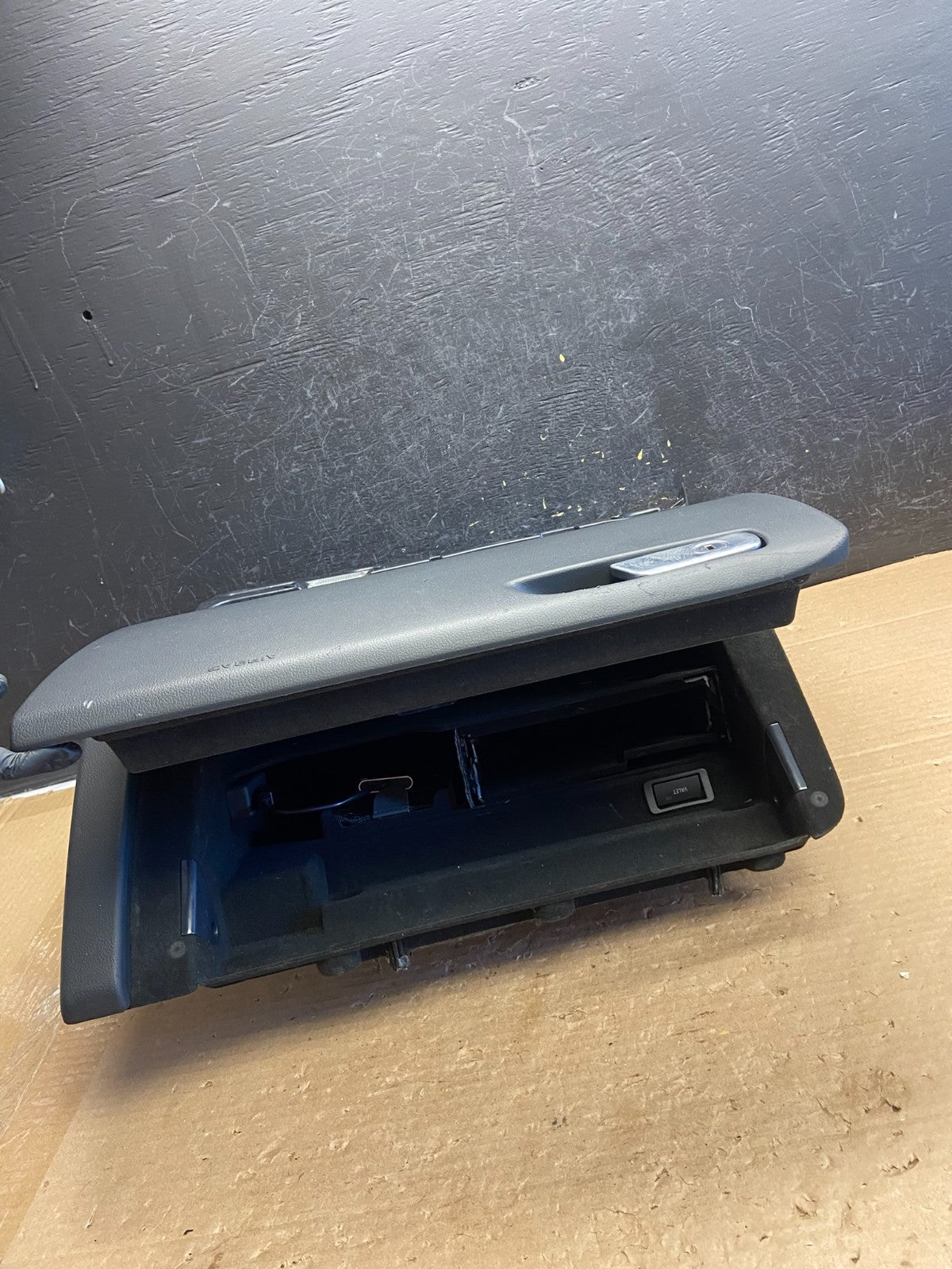 2008 - 2017 Audi A5 Coupe Front Right Passenger Storage Glove Box AG8415 DG1