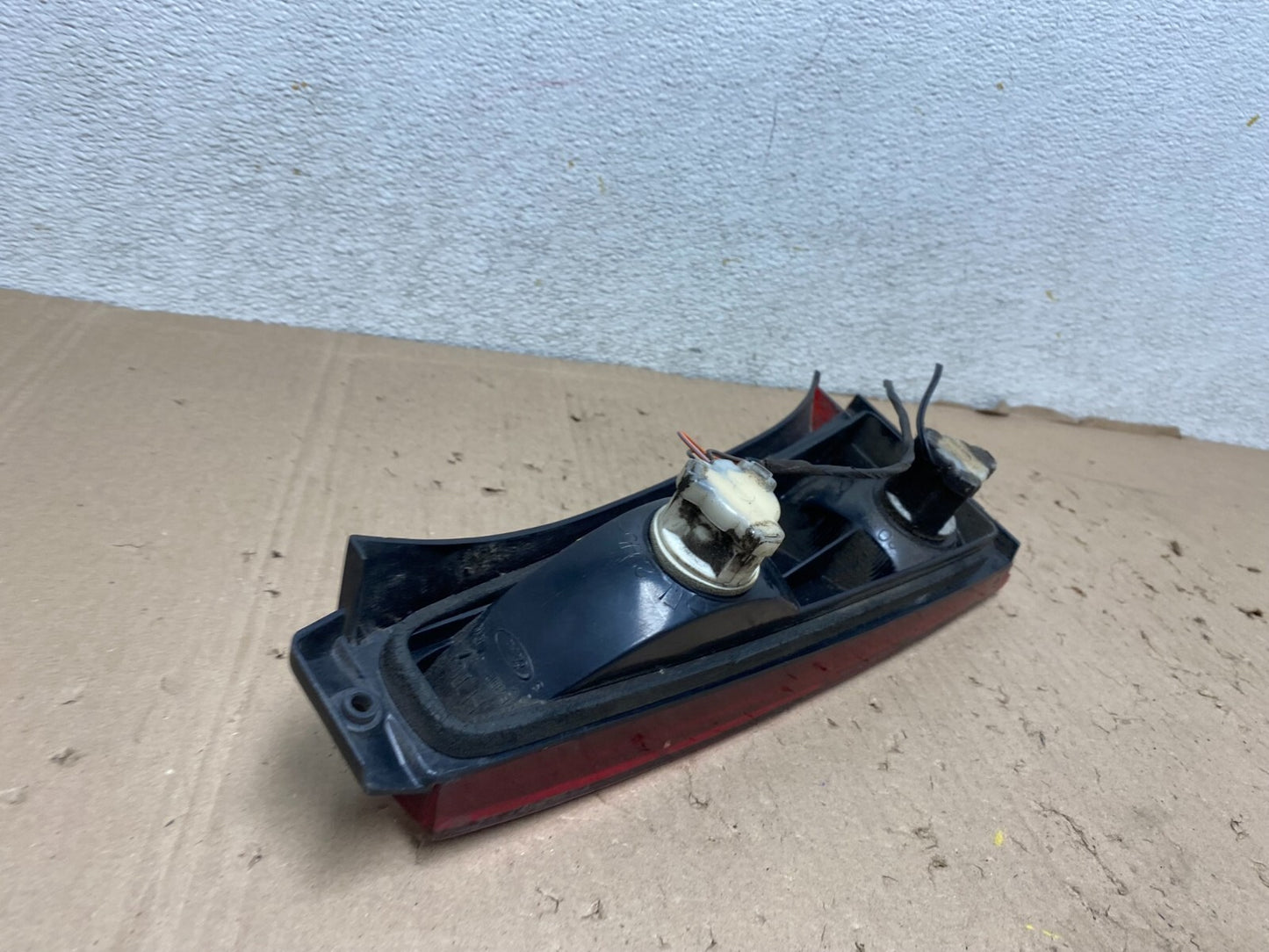 1986 - 1991 Ford Taurus Wagon Right Passenger RH Side Tail Light i8647 DG Oem7