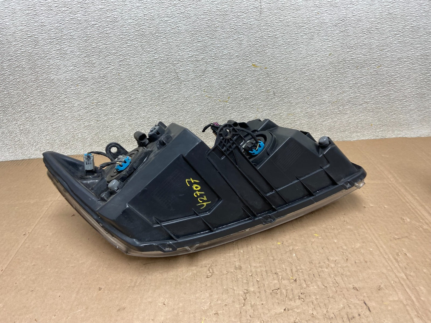 2009 to 2017 Dodge Journey Headlight Left Driver Lh Side Halogen Y2707 DW7
