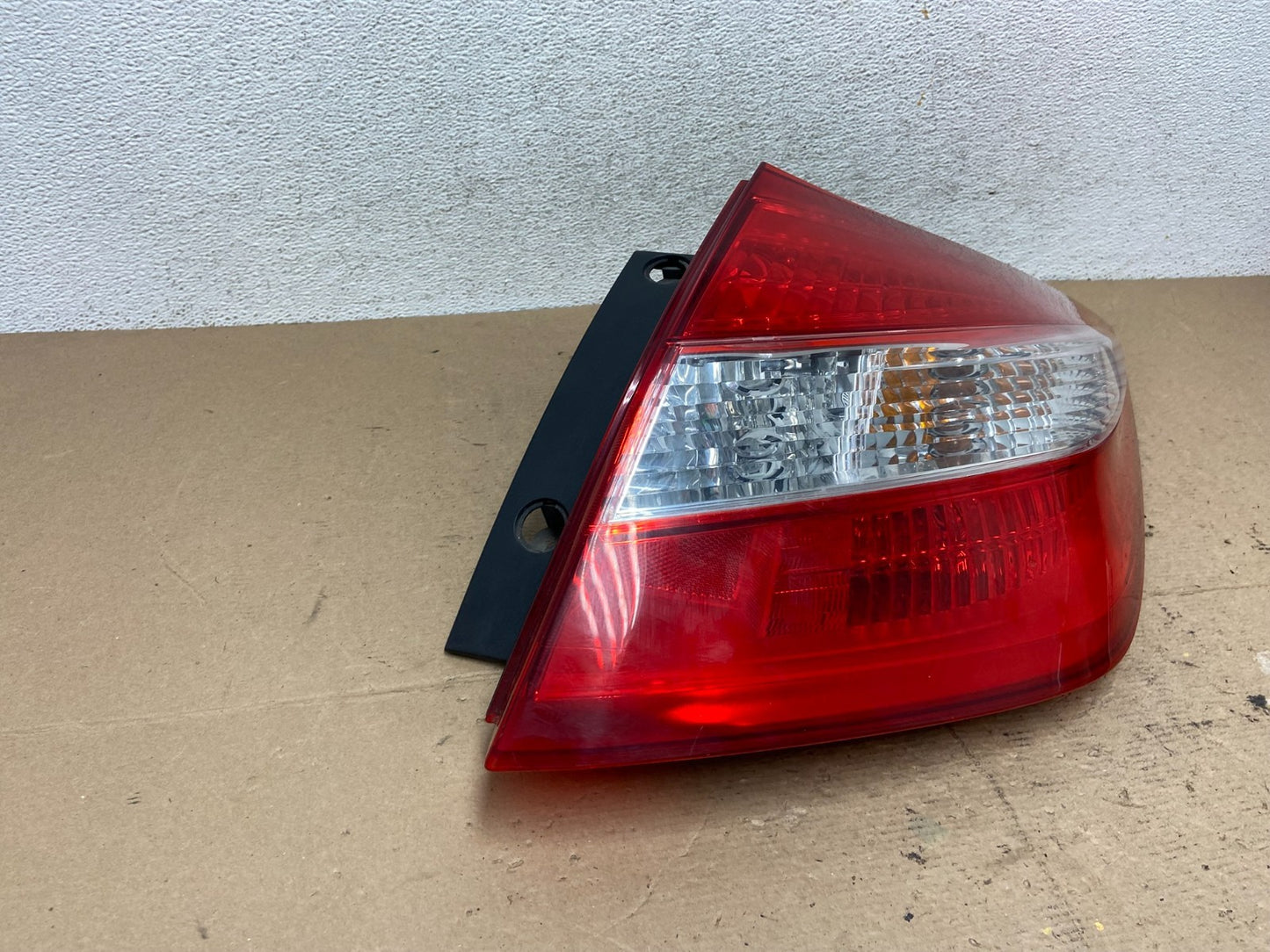 2010 - 2012 Honda Accord Crosstour Right Passenger RH Tail light af5155 DG2