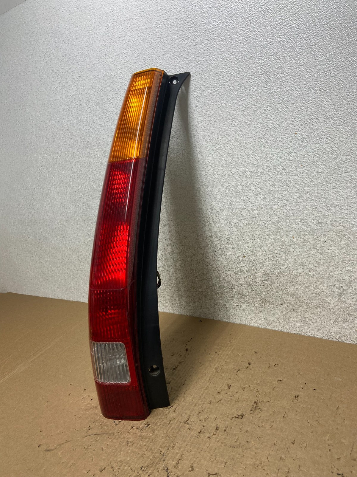 2002 2003 2004 Honda Crv Cr-v Left Driver Lh Tail Light AF8372 DW1