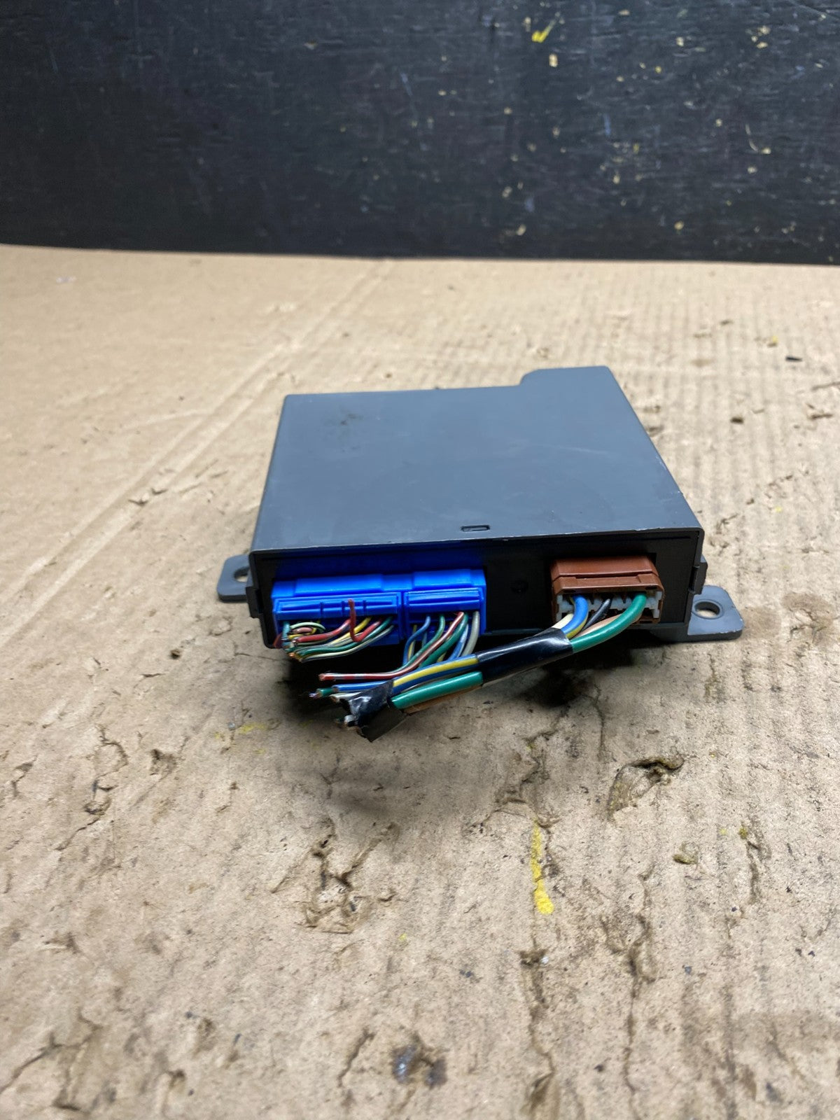 2008 - 2010 Honda Odyssey Rear Left Driver LH Sliding Door Module r9077 DG3