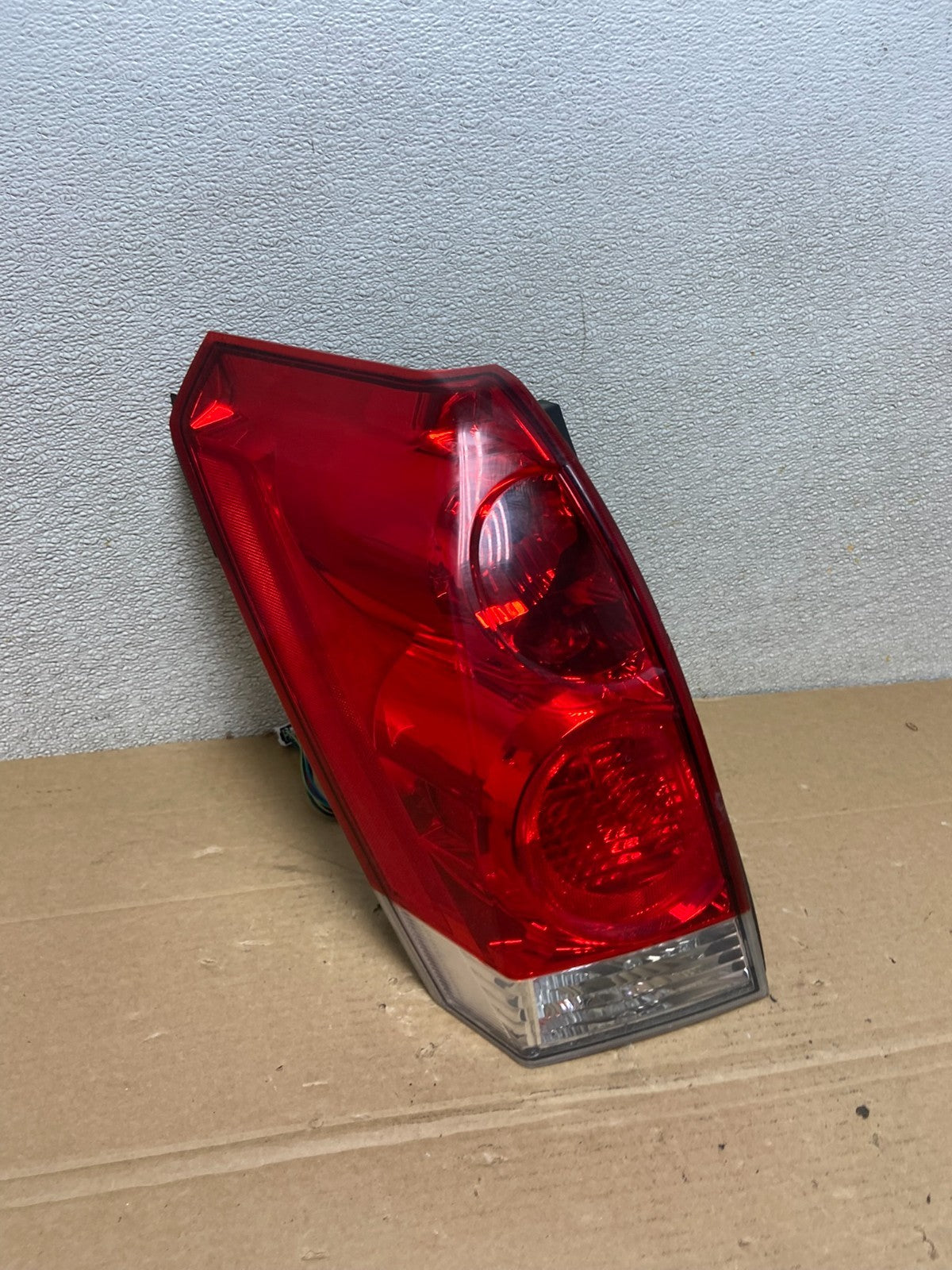 2004 to 2009 Nissan Quest Left Driver Lh Side Tail Light AB4457 LK2