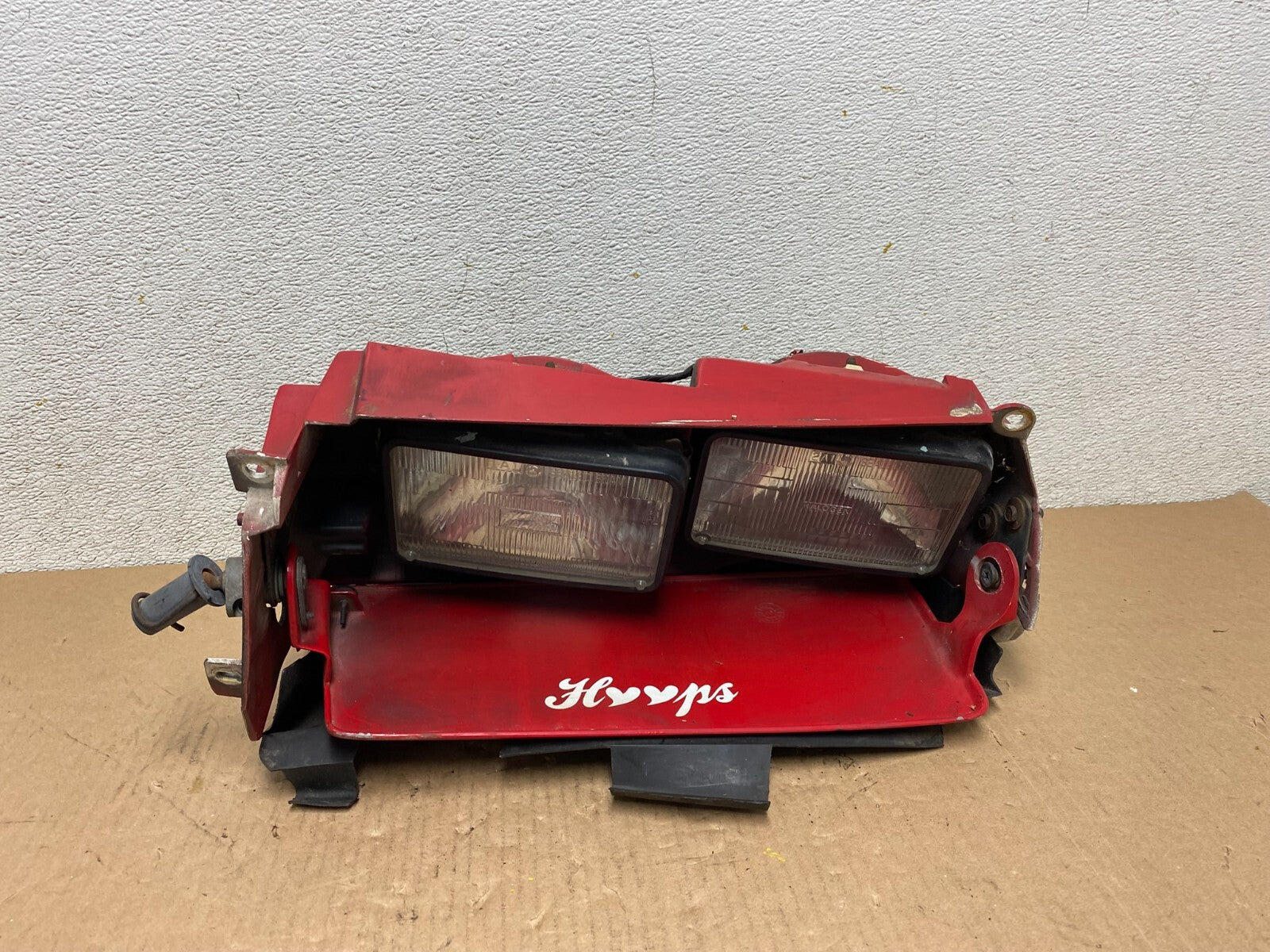 1987 to 1992 Chrysler LeBaron Left Driver LH Halogen Headlight N1141 PS0
